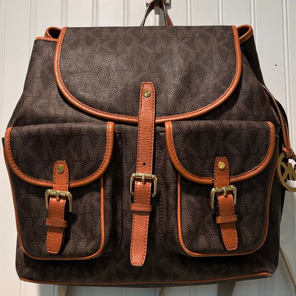 Michael Kors Logo Print Back